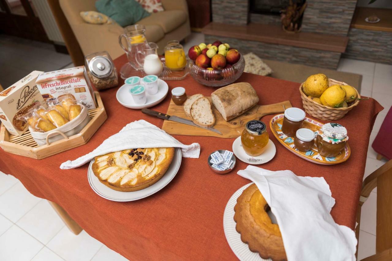 B&B Albachiara Casa Di Campagna 오글리아스트로 실렌토 외부 사진