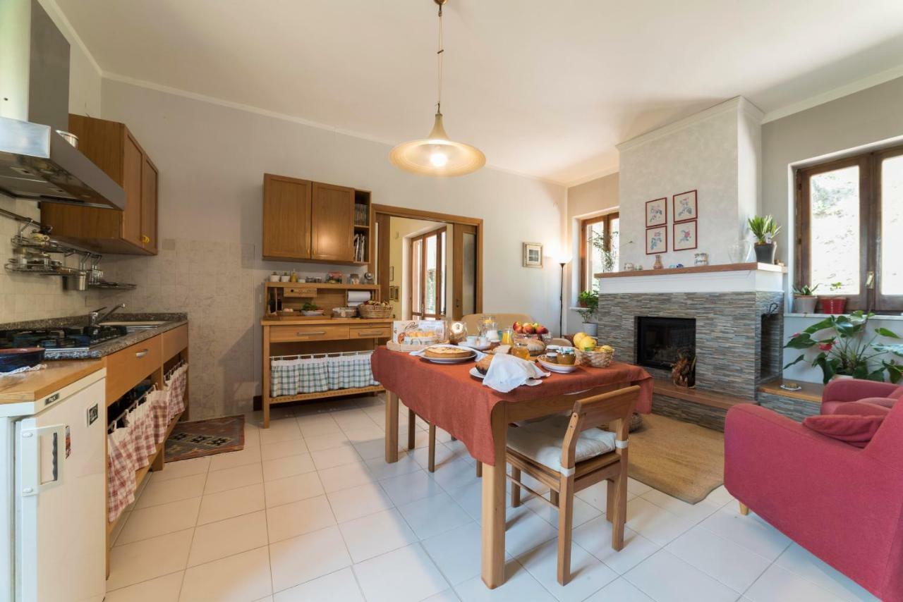 B&B Albachiara Casa Di Campagna 오글리아스트로 실렌토 외부 사진